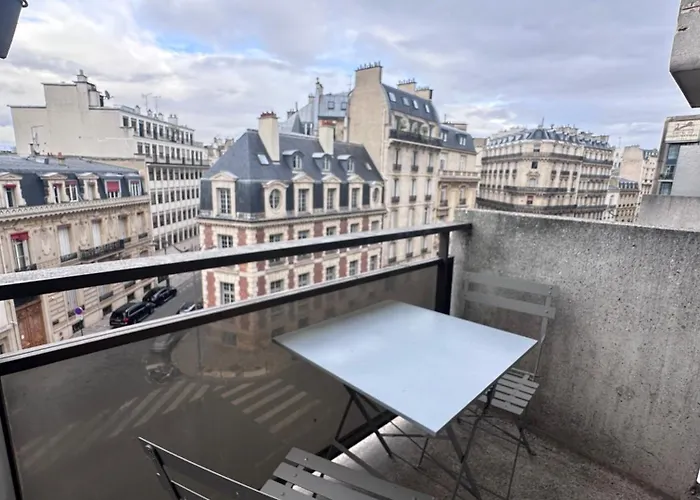 شقة Near Champs-elysees, Facing Parc Monceau